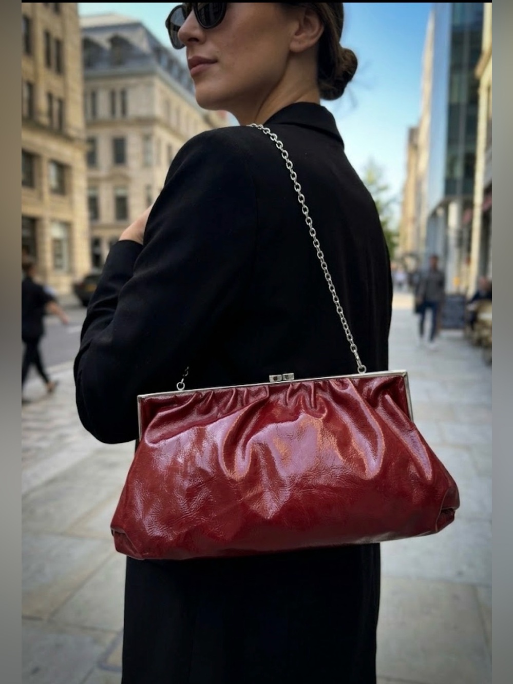 Vintage Y2K Red Faux Leather Kiss-Lock Frame Clutch Evening Bag with Chain.